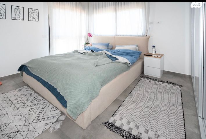 דירה, עזרא הסופר, הרצליה