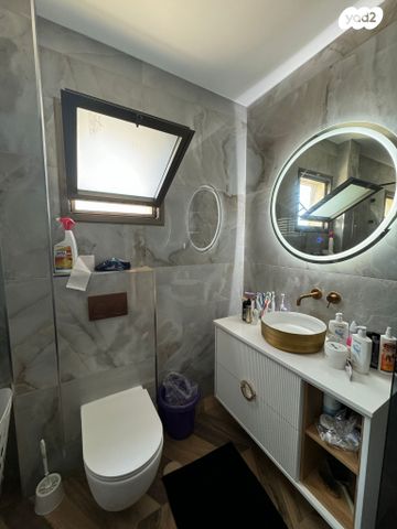 דופלקס, קרית עקרון