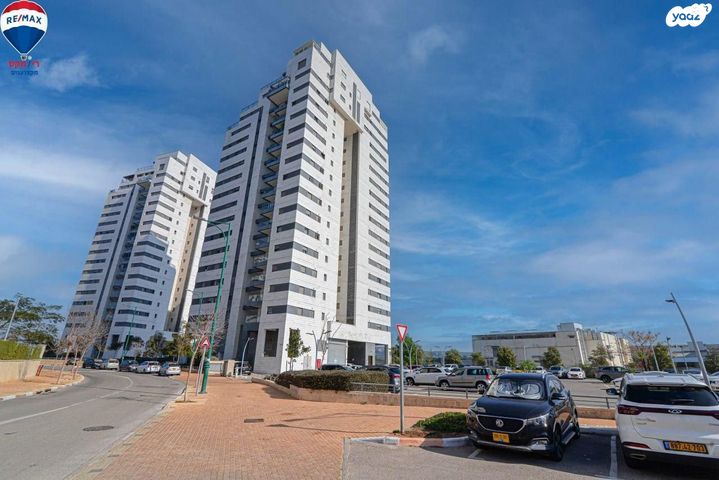 דירה, היובל, אור עקיבא