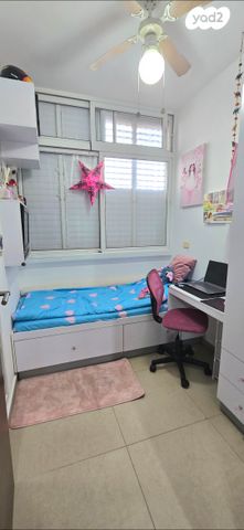 דירה, שדרות העצמאות 32, לב העיר, בת ים