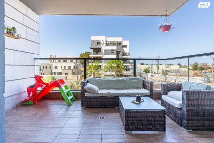 דירה, נווה אור, אור עקיבא