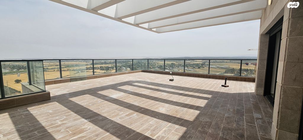 גג/ פנטהאוז