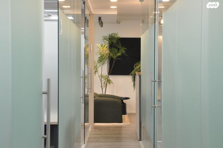 משרדים, יגאל אלון 63, תל אביב יפו