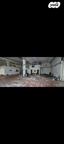 מחסנים, קרית מלאכי