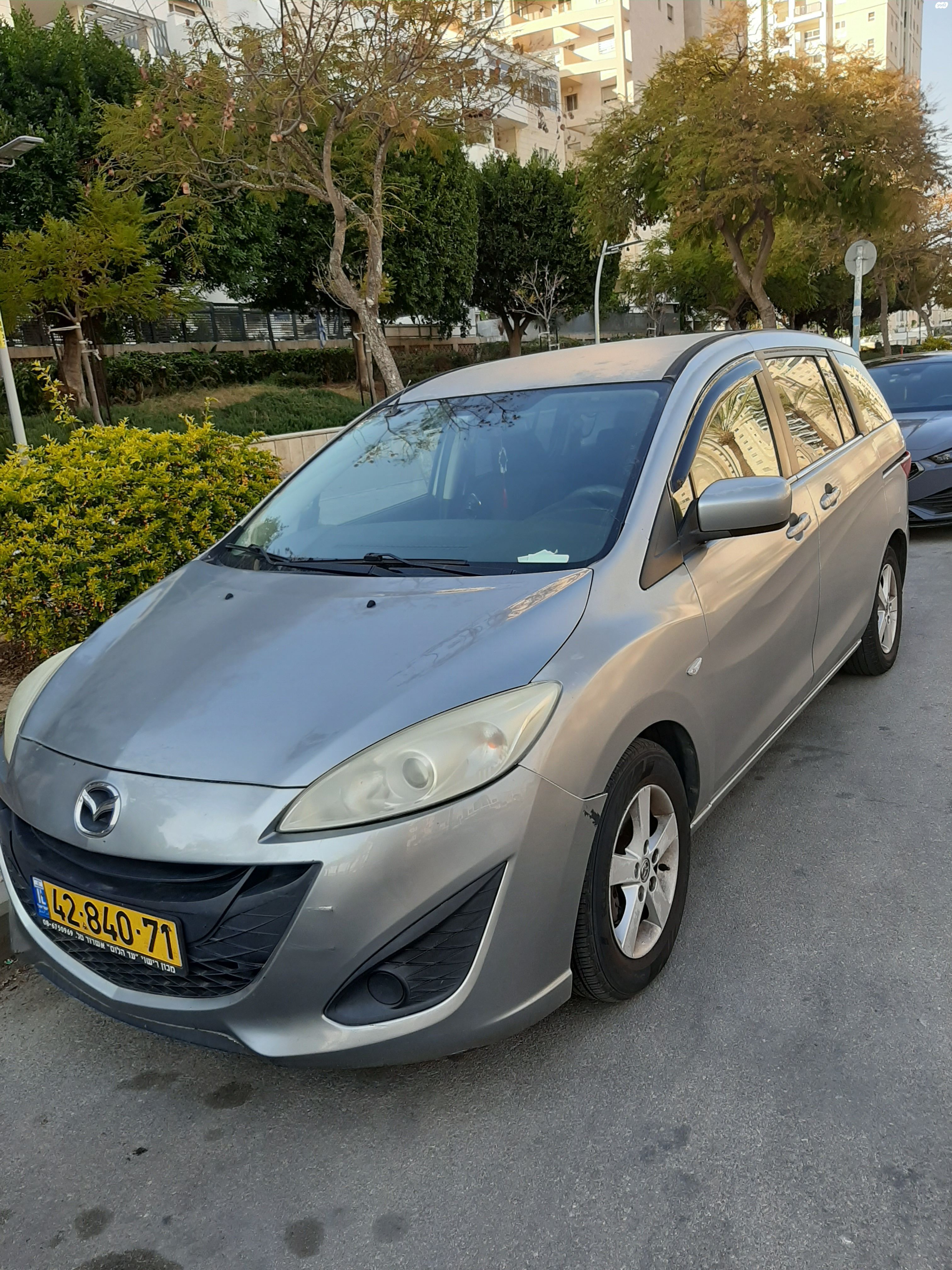 מודעת רכב מאזדה 5