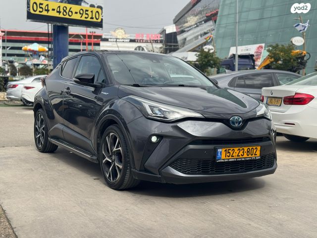 מודעת רכב טויוטה C-HR