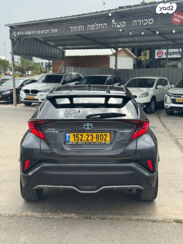 מודעת רכב טויוטה C-HR 1