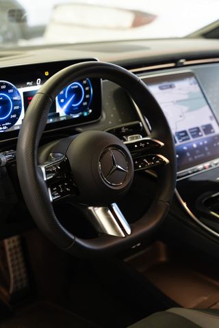 מרצדס-בנץ EQE