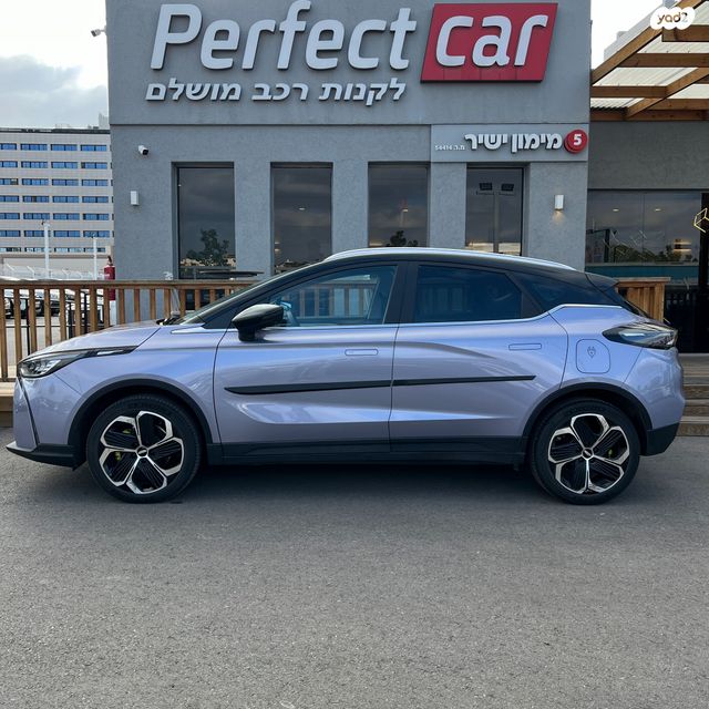 ג׳ילי Geometry C