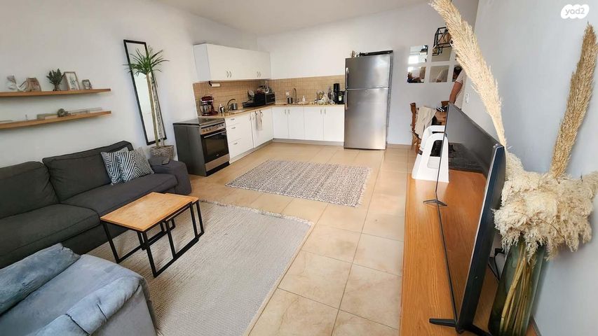 דירת גן, הר גלעד 9, אלקנה, אלקנה