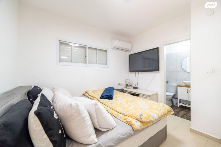 דירה, שיכון מפ"ם, פתח תקווה