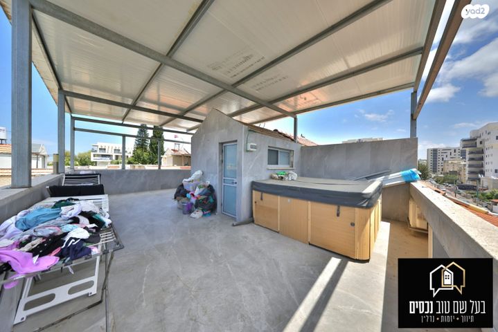 דו משפחתי, חפץ חיים, אברמסקי, קרית אתא