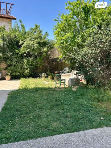 דו משפחתי, האתרוג, קרית יערים, גבעת זאב