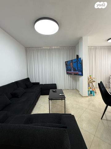 גג/ פנטהאוז, הבעש"ט, נאות רחל, חולון