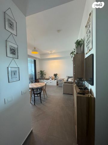 דירה, ליאונרדו דה וינצ'י, גני שרונה, קרית הממשלה, תל אביב יפו