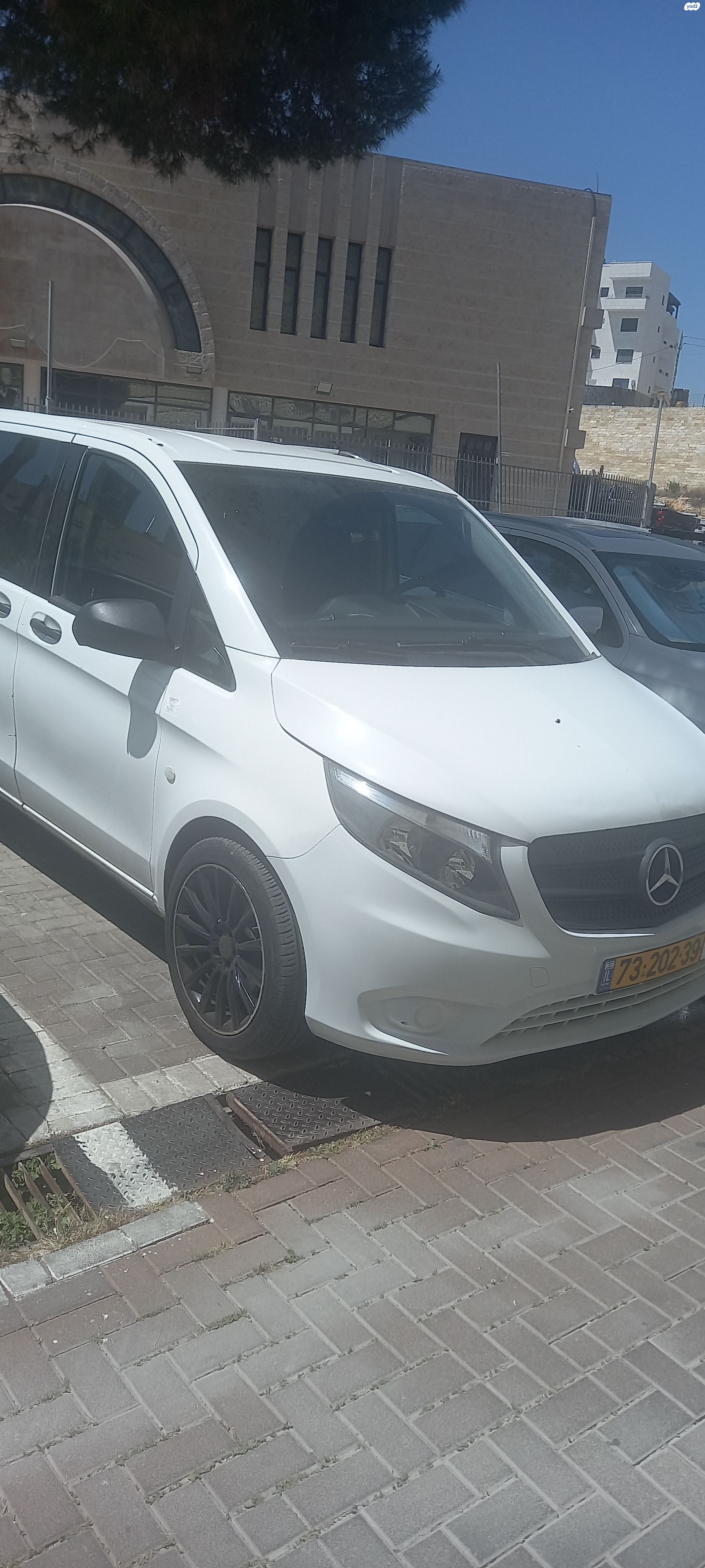 מודעת רכב מרצדס-בנץ ויטו