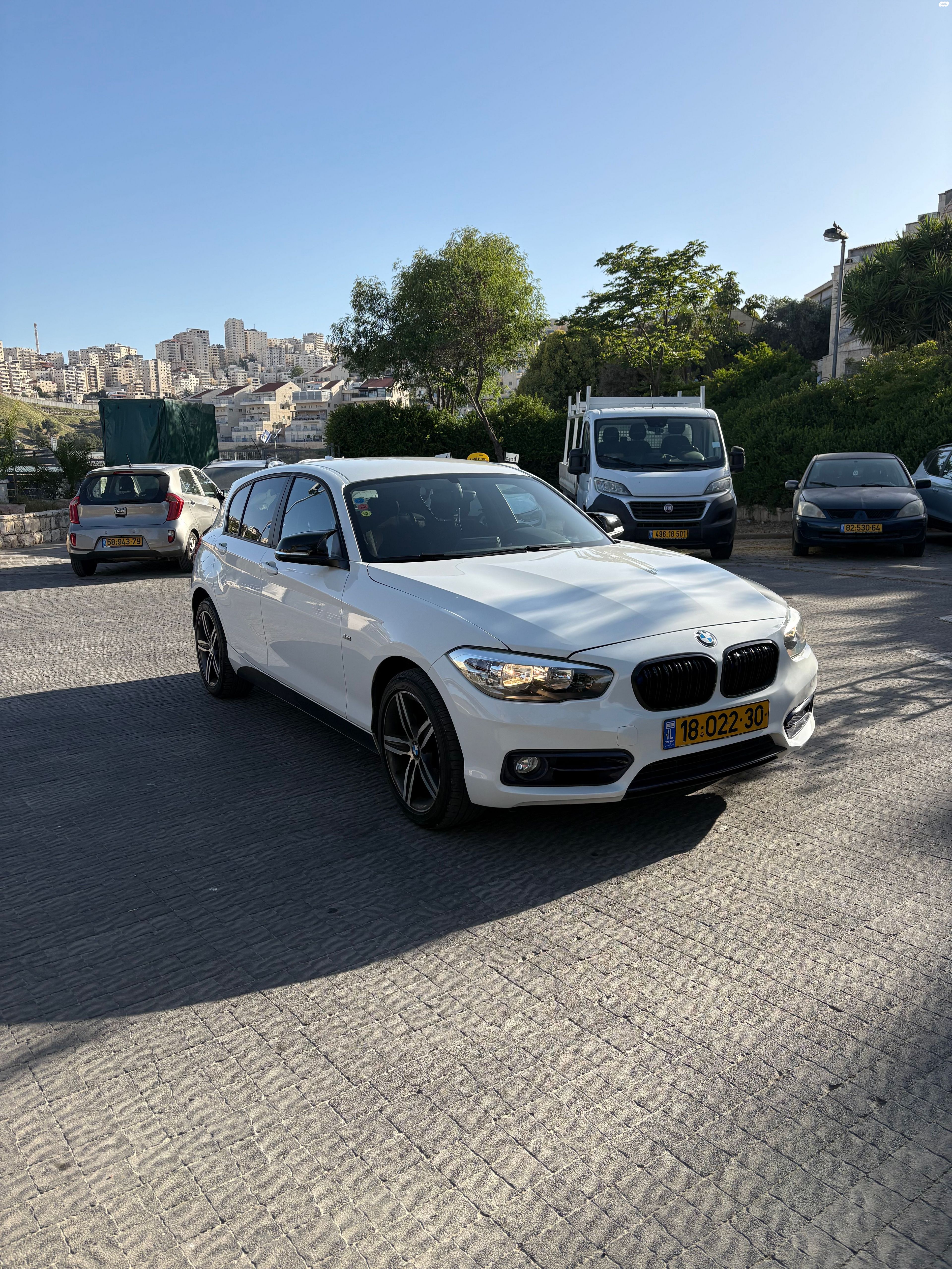 מודעת רכב ב מ וו סדרה 1