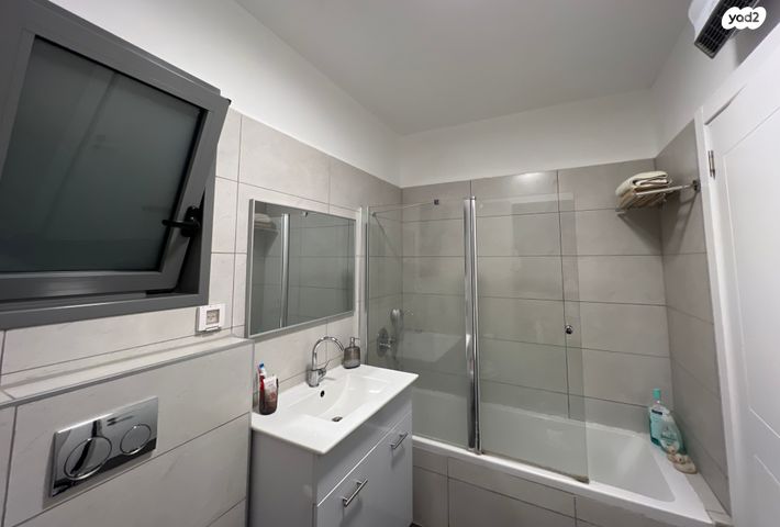 דירה, המכבים 28, המכבים, גבעת זאב