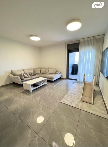 דירה, המכבים 28, המכבים, גבעת זאב