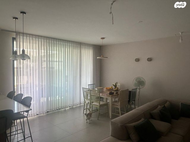 דירת גן, גולדה מאיר 23, מורשת, מודיעין מכבים רעות