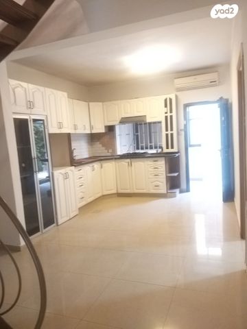 בית פרטי/ קוטג', קיבוץ גלויות, רסקו ב', חולון