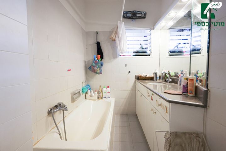 דירה, מענית, סביוני הכפר, כפר סבא