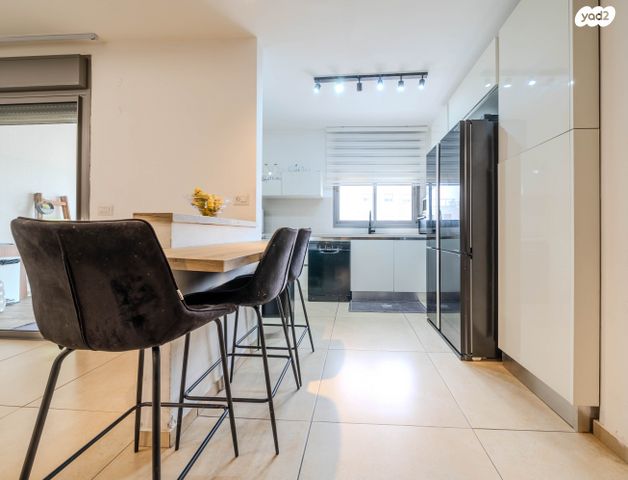 דירה, אלה 10, החורש, חריש