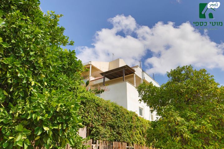 דירה, מענית, סביוני הכפר, כפר סבא