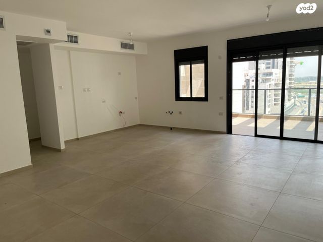 דירה, נופי בן שמן, לוד