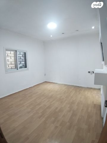 בית פרטי/ קוטג', קיבוץ גלויות, רסקו ב', חולון