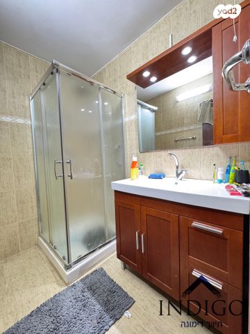 דירה, שלום שבזי, דימונה