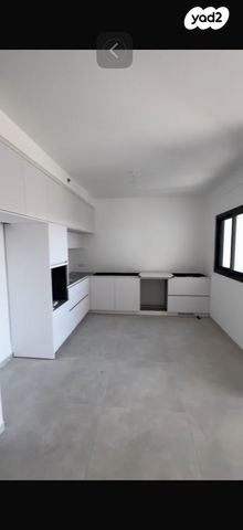 דירה, אלונים, קרית השרון, נתניה