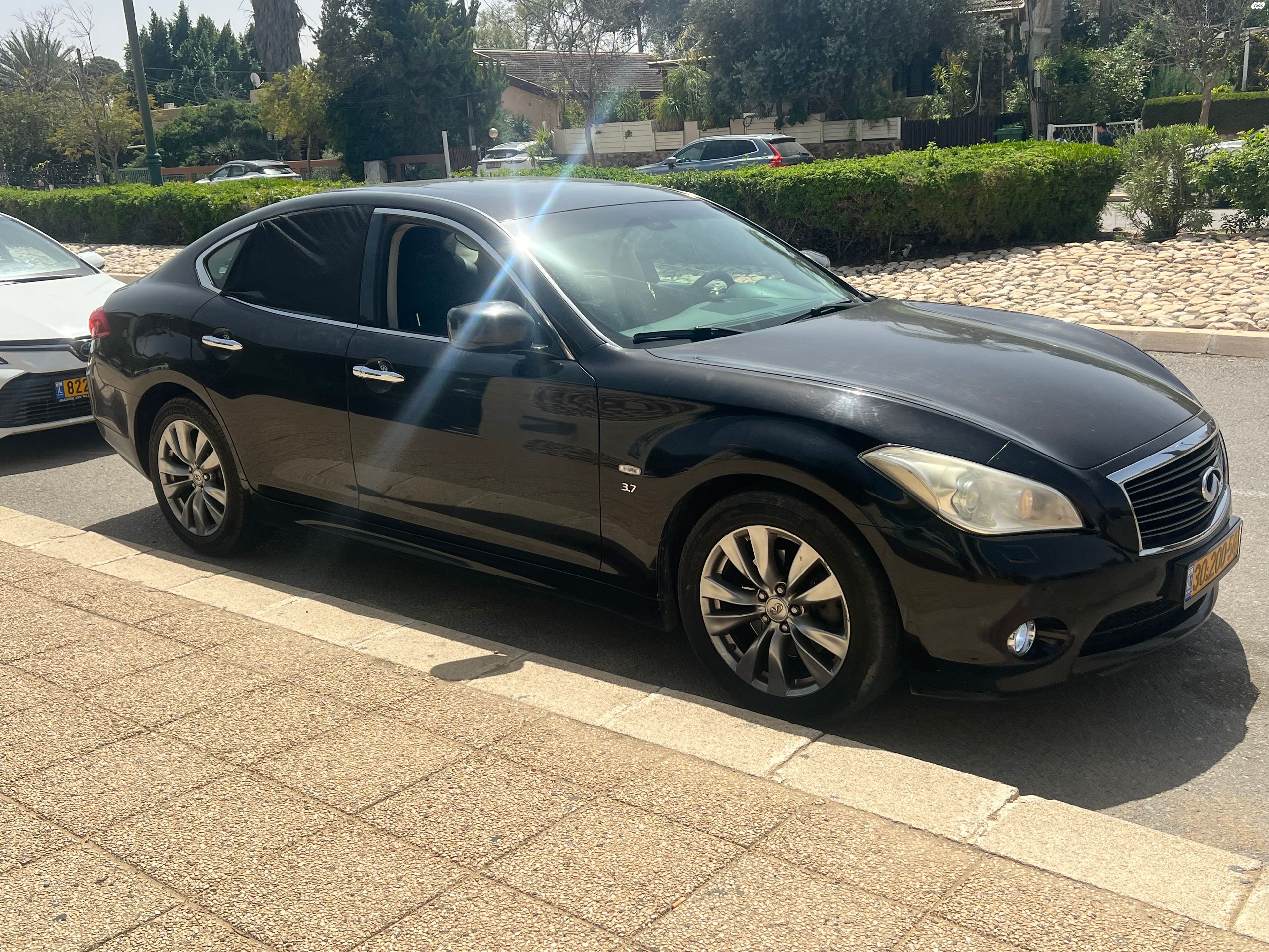 מודעת רכב אינפיניטי Q70