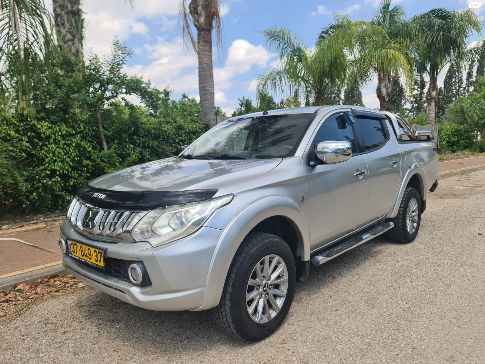מודעת רכב מיצובישי טרייטון / L200