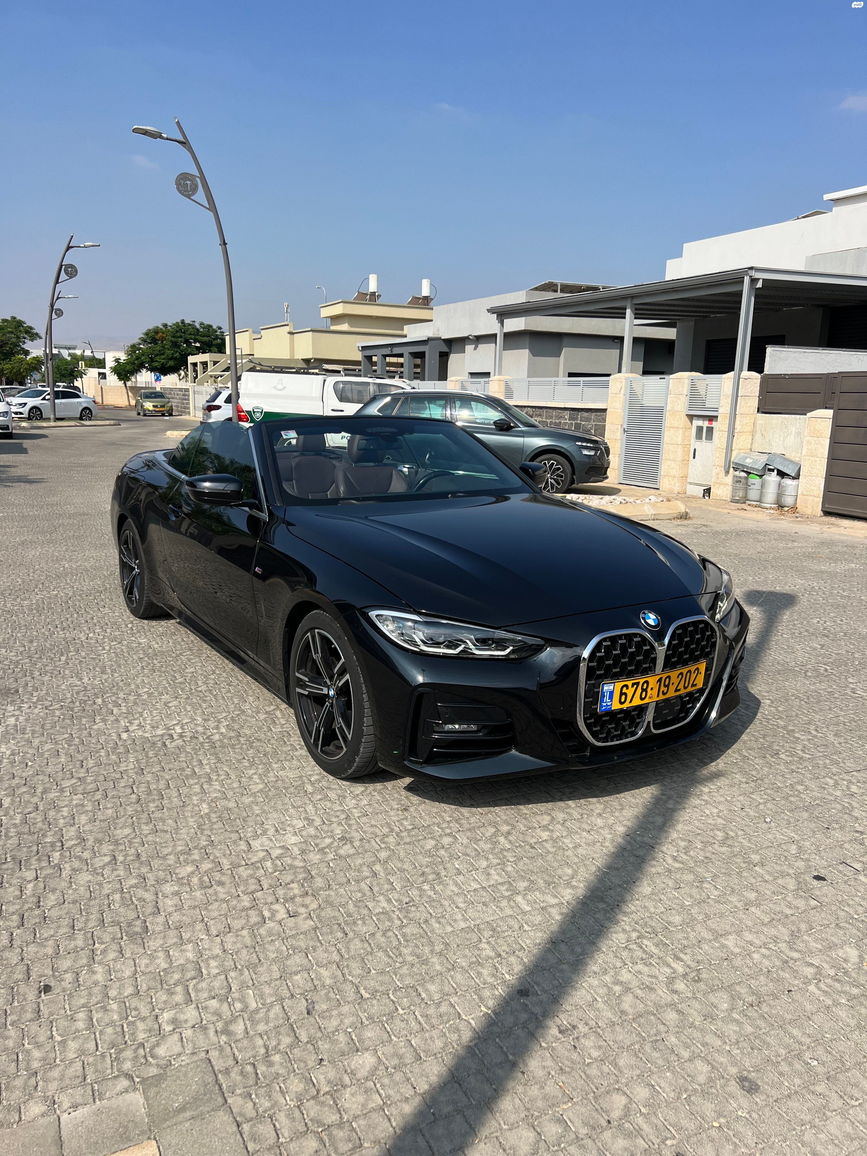 מודעת רכב ב מ וו סדרה 4