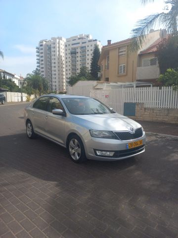 מודעת רכב סקודה ראפיד