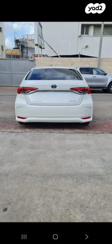 טויוטה קורולה