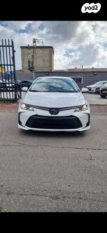 מודעת רכב טויוטה קורולה 1