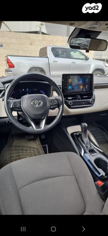 טויוטה קורולה