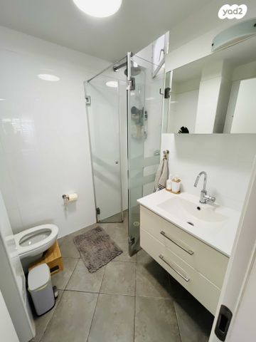 דירה, מלכי יהודה 12, הרצליה הירוקה, נווה עובד, הרצליה