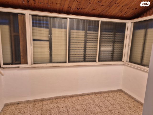 דירה, הפלמ"ח 16, מרכז העיר, סביניה, הוותיקה, קרית ביאליק