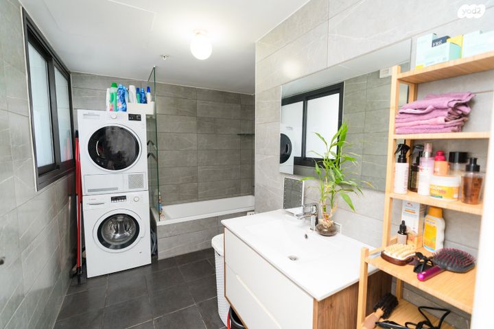 דירה, אור ים, אור עקיבא