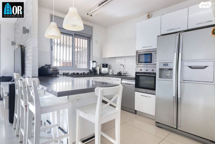 דירת גן, שדרות יצחק רבין, פארק המושבה, באר יעקב