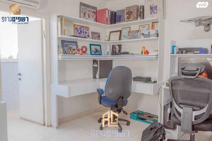 דופלקס, שיכוני מזרחי, כפר סבא