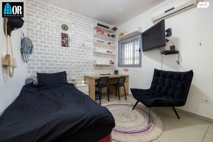 דירת גן, שדרות יצחק רבין, פארק המושבה, באר יעקב