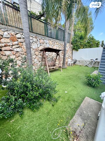 דו משפחתי, כרמיאל