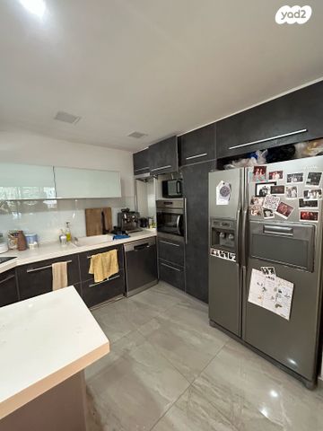 דירת גן, מרדכי מוטלה רוזנשטיין, רמב"ם, ראשון לציון