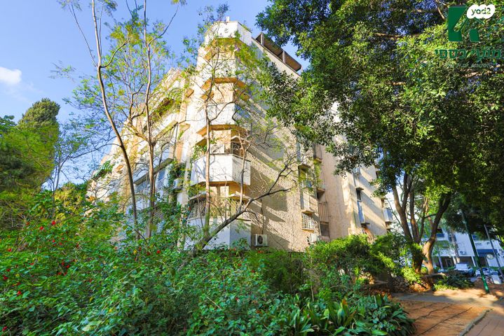 דירה, רבקה גובר, ראשונים, כפר סבא