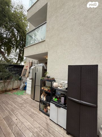 דירת גן, מעפילי אגוז 66, נווה חן, תל אביב יפו