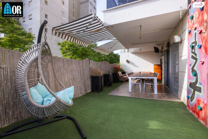 דירת גן, שדרות יצחק רבין, פארק המושבה, באר יעקב